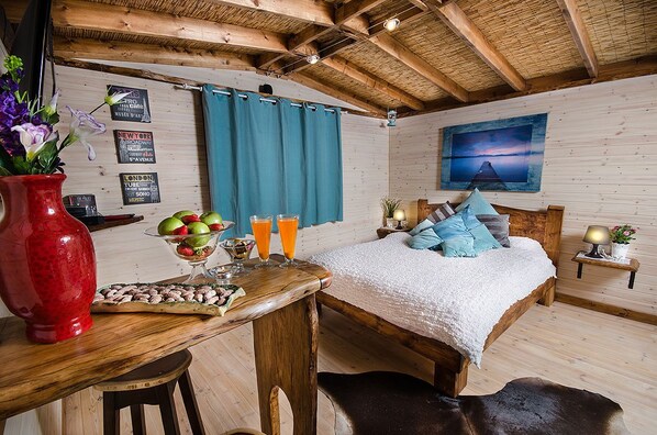 Premium bedding, soundproofing, free WiFi