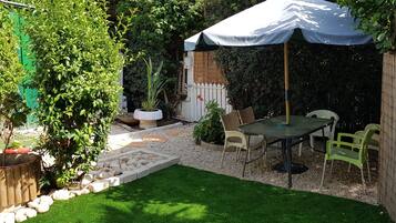 Exclusive Villa, 2 Bedrooms, 2 Bathrooms, Garden View | Terrace/patio