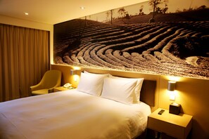 Ropa de cama de alta calidad y minibar