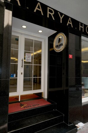 Property entrance - Pera Arya Hotel (Istanbul)