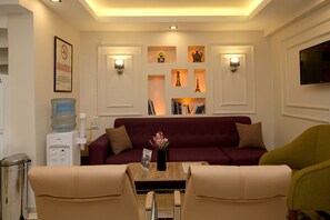 Lobby lounge - Pera Arya Hotel (Istanbul)