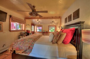 Casa de campo, 1 cama Queen (Willow, Pet Friendly) | Roupas de cama premium, individualmente decorados