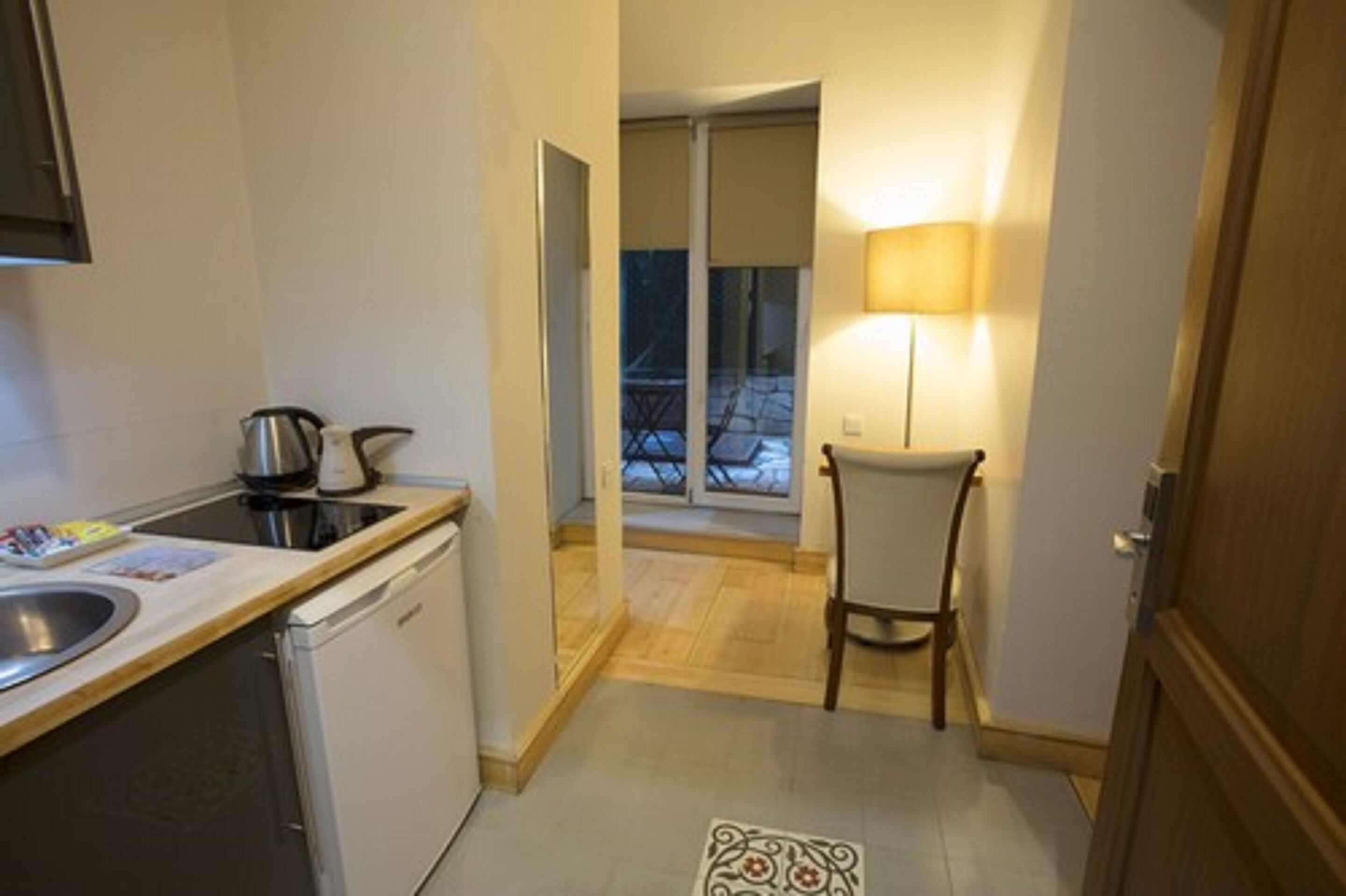 Photo - No11 Hotel & Apartments