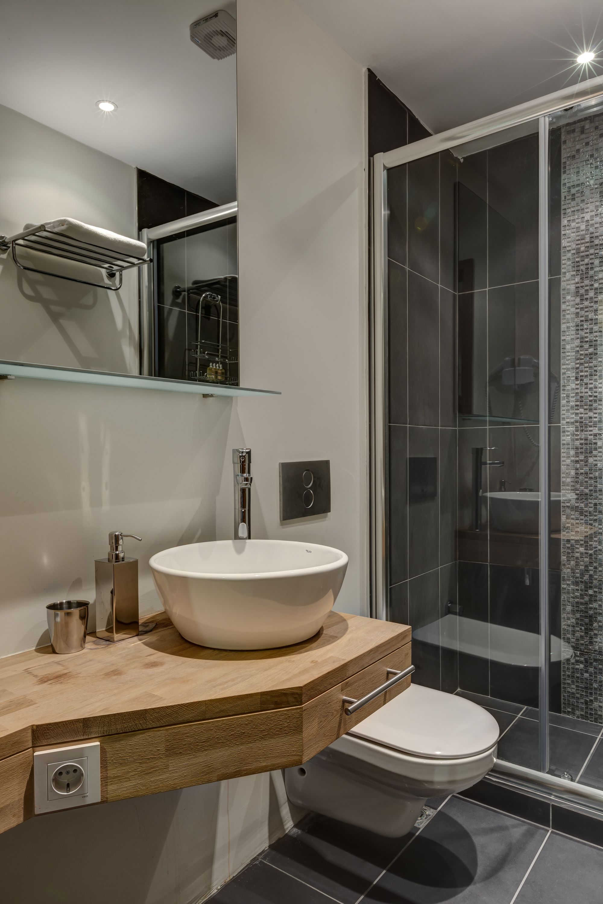 Photo - No11 Hotel & Apartments