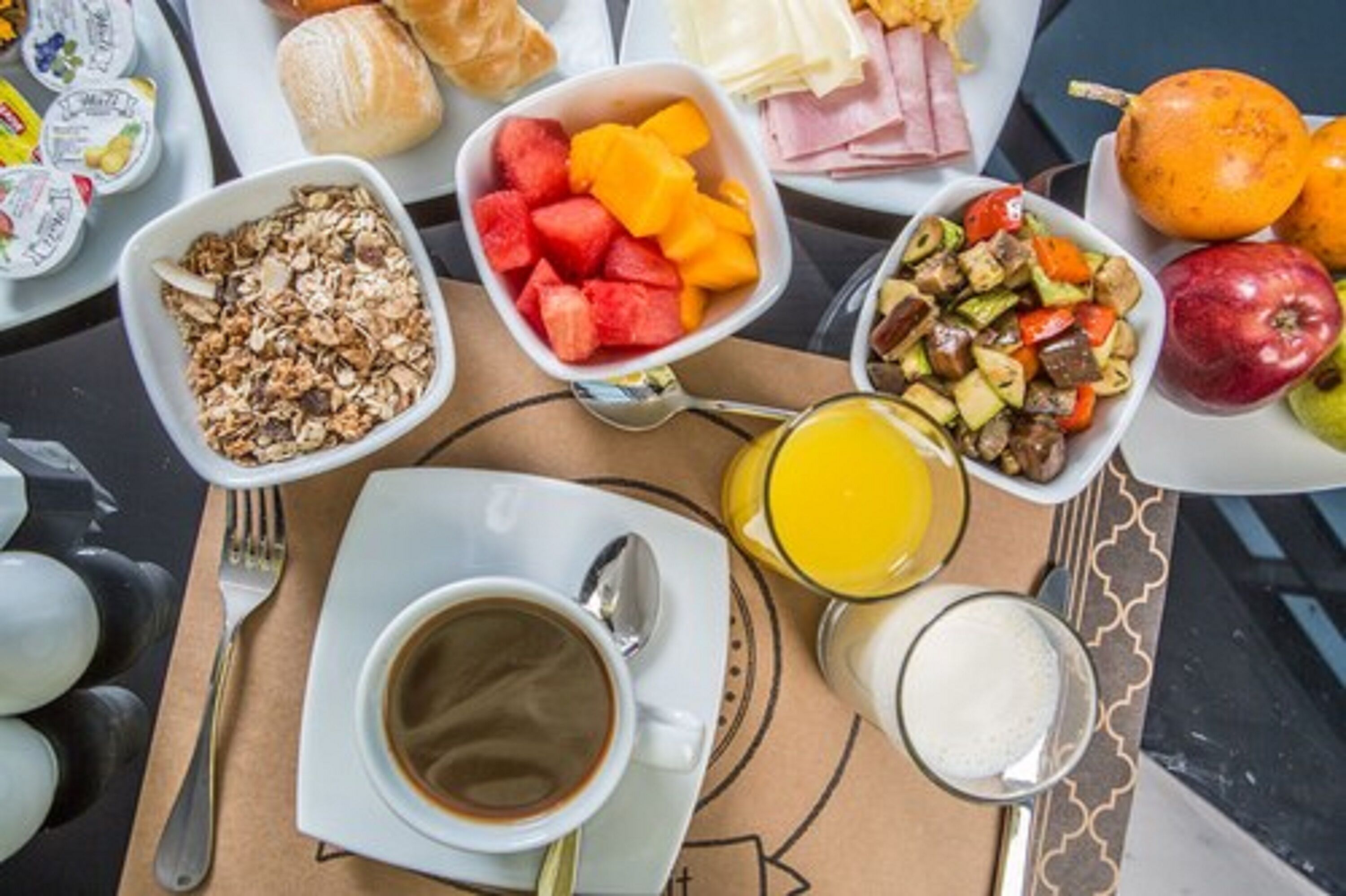 free continental breakfast