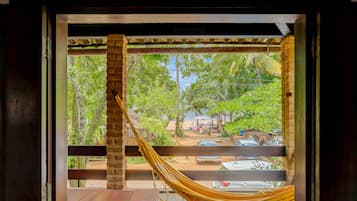 Familien-Suite, 1 Schlafzimmer, Balkon, Strandnähe | 1 Schlafzimmer, Minibar, Bügeleisen/Bügelbrett, kostenloses WLAN