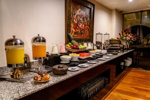 Desayuno estilo bufé
