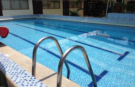 Outdoor pool, sun loungers