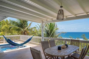 Villa 4 Bedrooms Ocean View with Kitchen | Terrace/patio