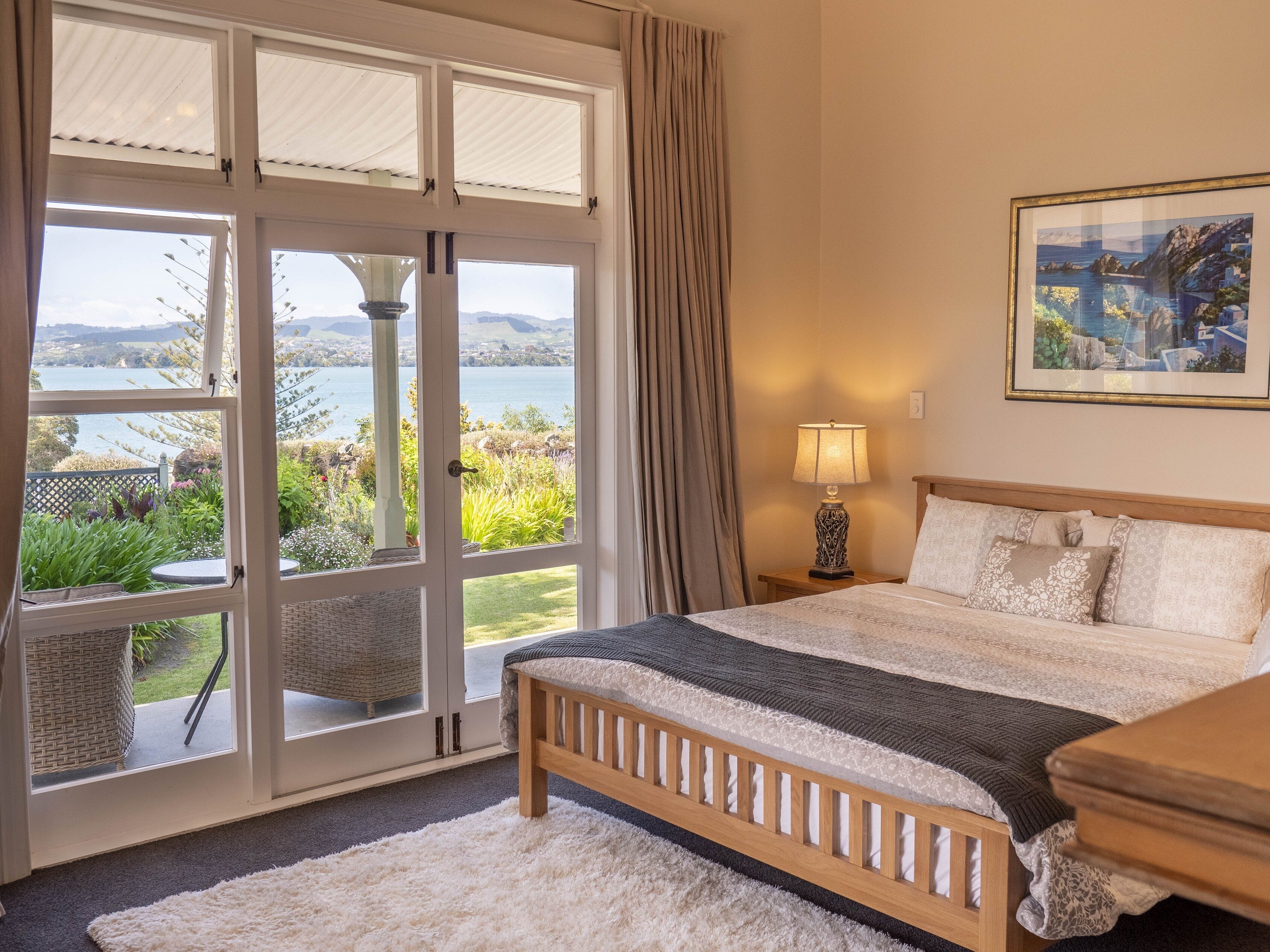 Deluxe Double Room, 1 King Bed, Shared Bathroom, Sea View | Premium bedding, individually decorated, iron/ironing board, free WiFi