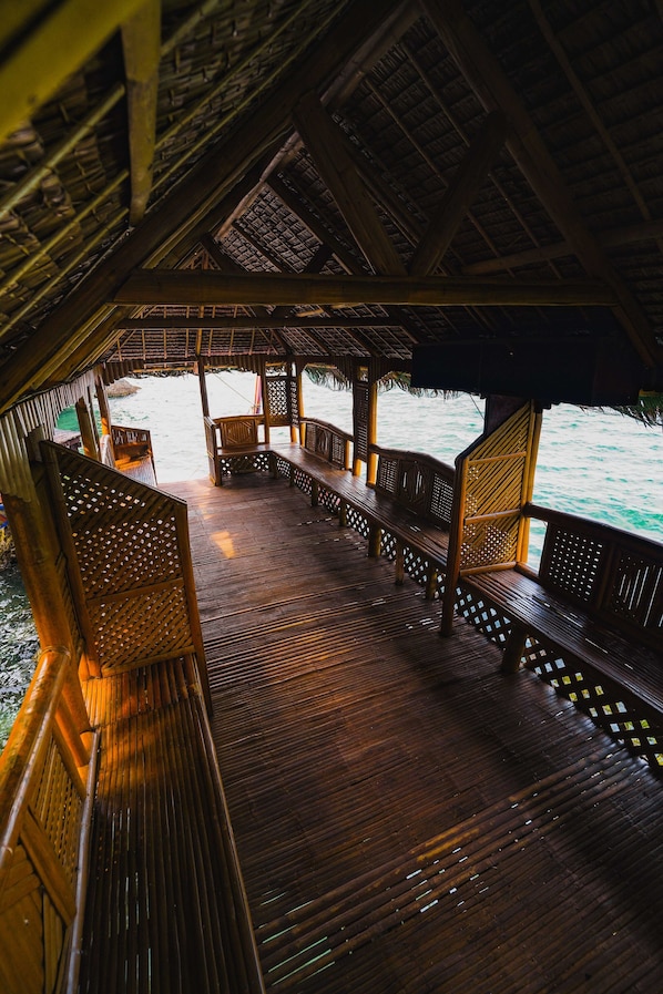 Private beach, free beach cabanas, beach towels, kayaking