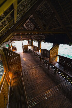 Private beach, free beach cabanas, beach towels, kayaking