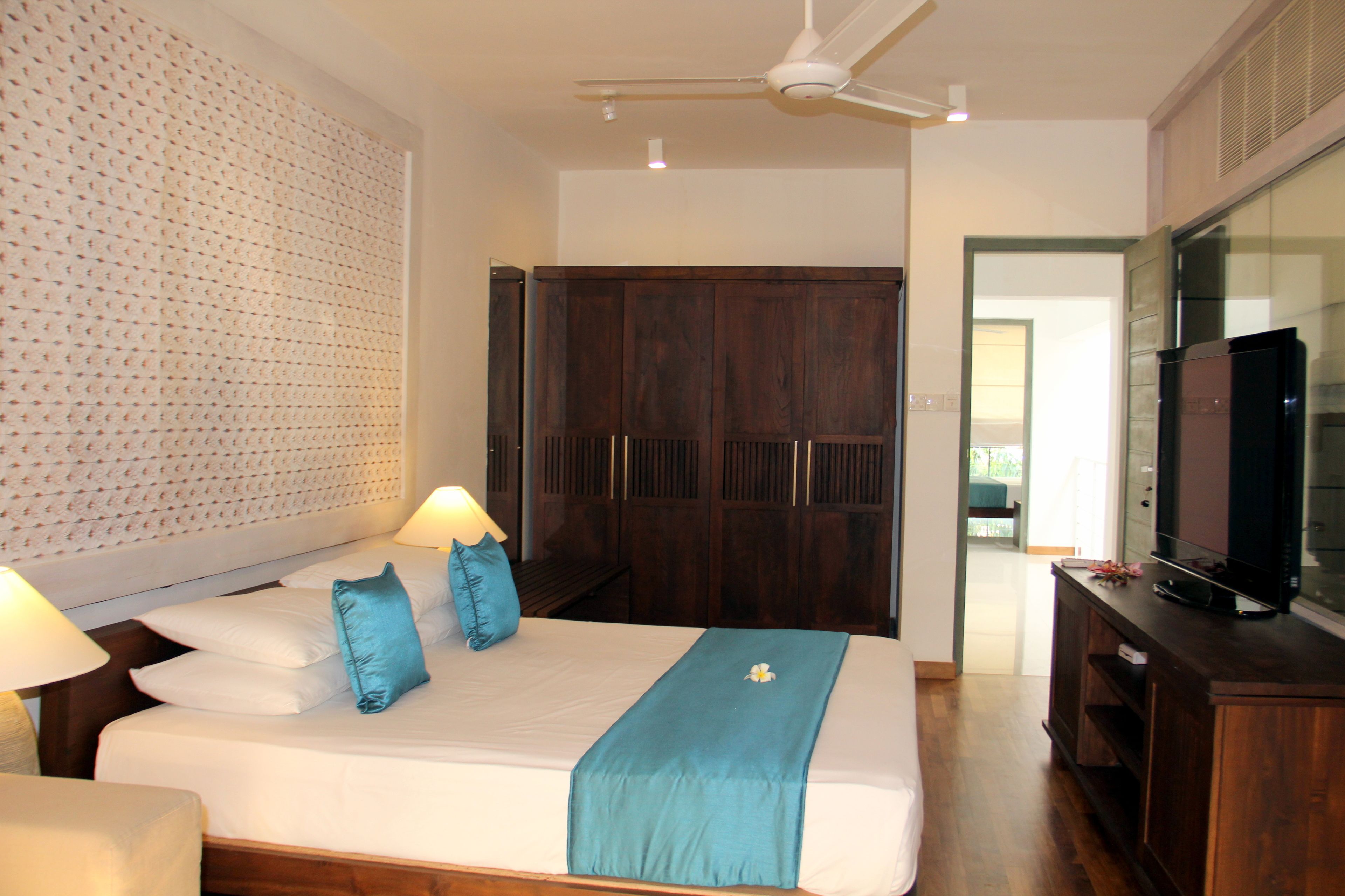 1 bedroom, premium bedding, minibar, in-room safe