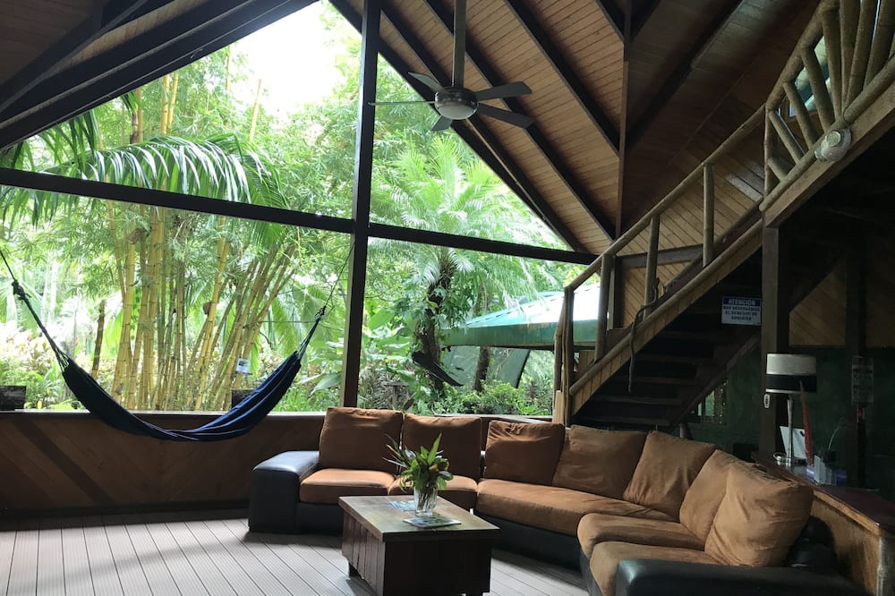 Chosa Manglar Nature Retreat