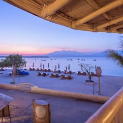 Breakfast, lunch, dinner served; international cuisine