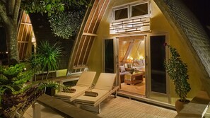 Lumbung Beach Cottage | Terraza o patio