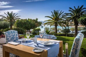 Breakfast, lunch, dinner served; Mediterranean cuisine  - Ormos Crystal (Agios Nikolaos)