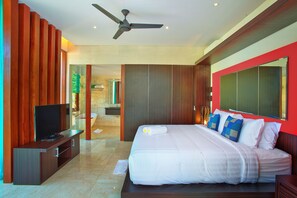 Vila superluxo, 3 quartos, piscina particular, vista para o jardim (The Badhra) | Roupas de cama premium, camas com colchões pillow-top, frigobar