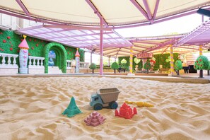 Children's play area - outdoor - Eda Skylark Hotel (Kaohsiung)