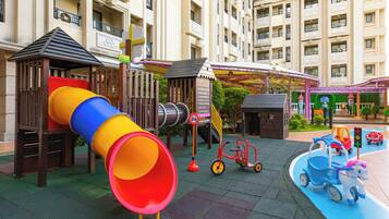 Children's play area - outdoor