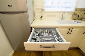 Luxury Studio | Private kitchen | Full-size fridge, microwave, stovetop, coffee/tea maker - Haifa Luxury Boutique Apartments (Haifa)