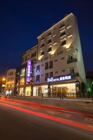 Front of property - evening/night