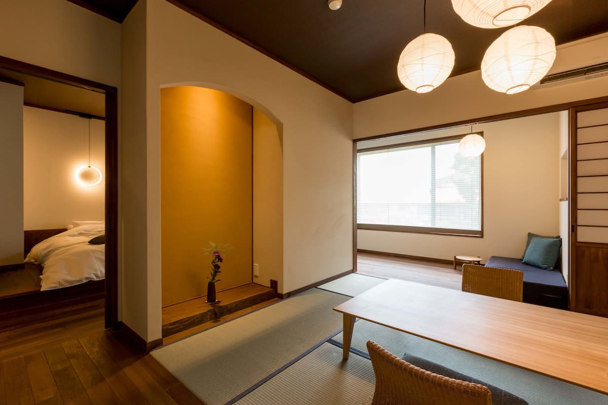Japanese Western room /Natural Hot Spring Bath -Kiku- | Iron/ironing board, free WiFi, bed sheets