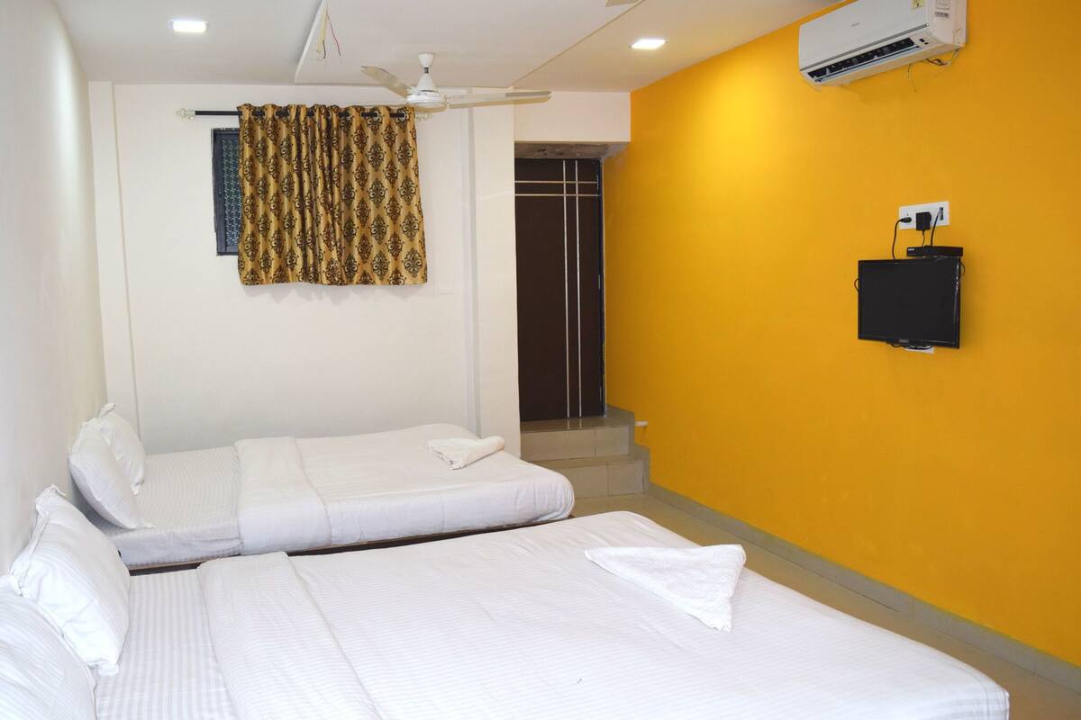 Standard Room | In-room safe, free WiFi