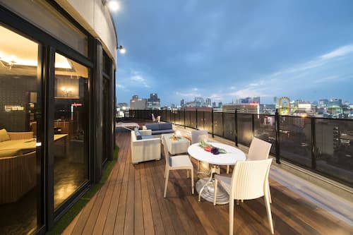 71sq m, Executive Suite, Non Smoking | Terrace/patio
