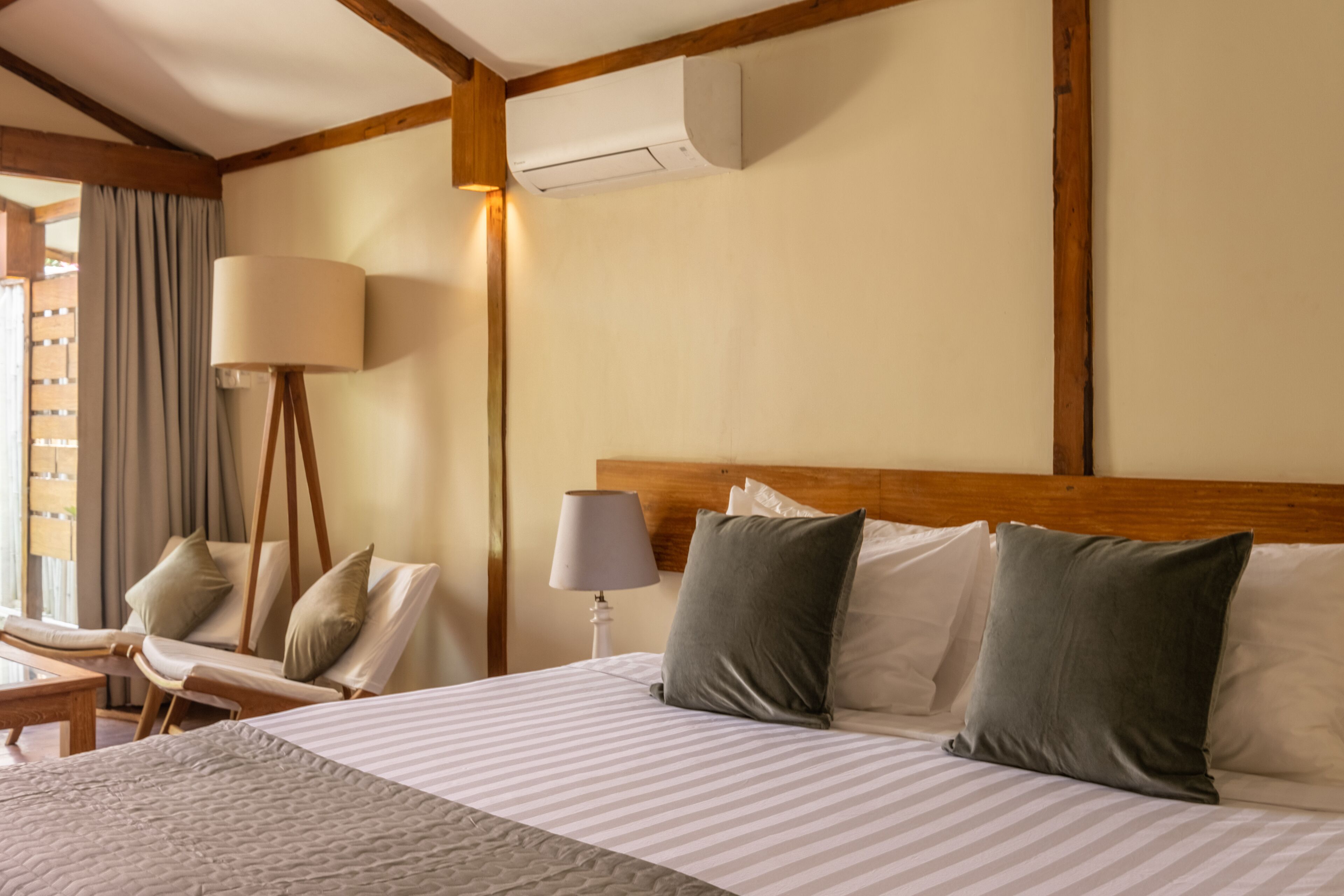 1 bedroom, in-room safe, desk, soundproofing