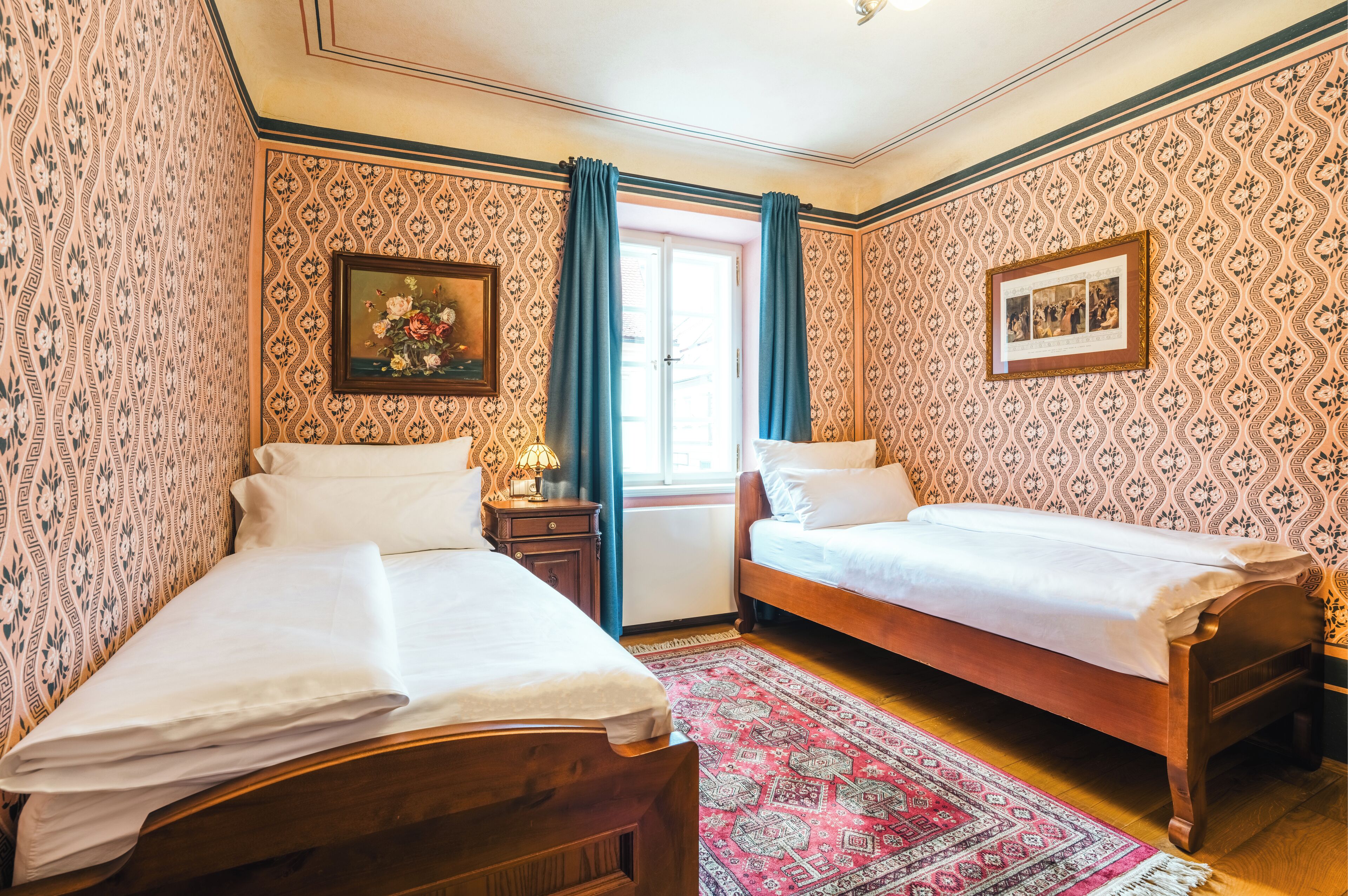 comfort quadruple room | minibar, in-room safe, individually decorated, individually furnished