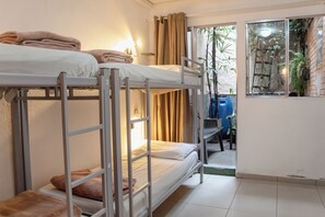 Shared Dormitory, Women only, Shared Bathroom (6 beds) | Iron/ironing board, free WiFi, bed sheets - Soul Hostel (São Paulo)