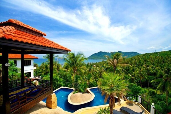 View from property - Villa Seaview Garden (Koh Tao)