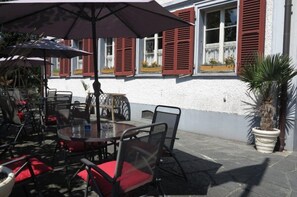 Outdoor dining - Landgasthof Adler (Langnau Im Emmental)