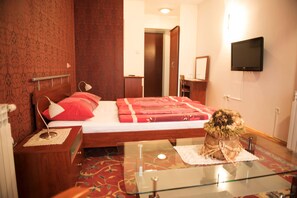 Standard Double Room, 1 King Bed | Desk, free WiFi - Kulin Dvor (Sarajevo)