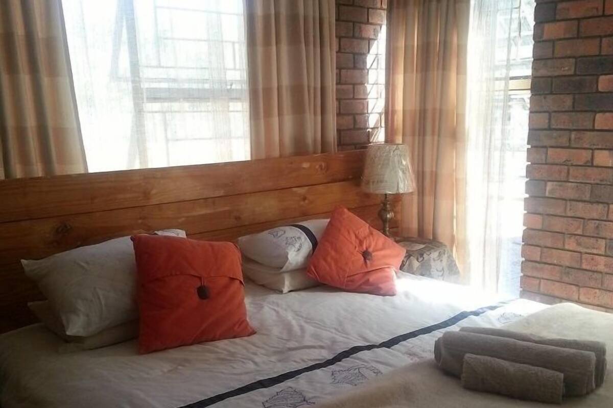 Appartamento, 2 camere da letto | 1 camera, biancheria da letto di alta qualità, una scrivania