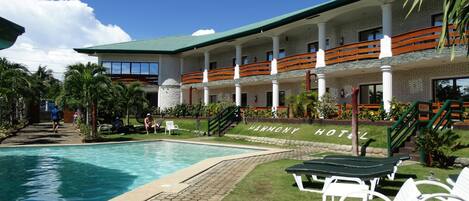 Outdoor pool, sun loungers