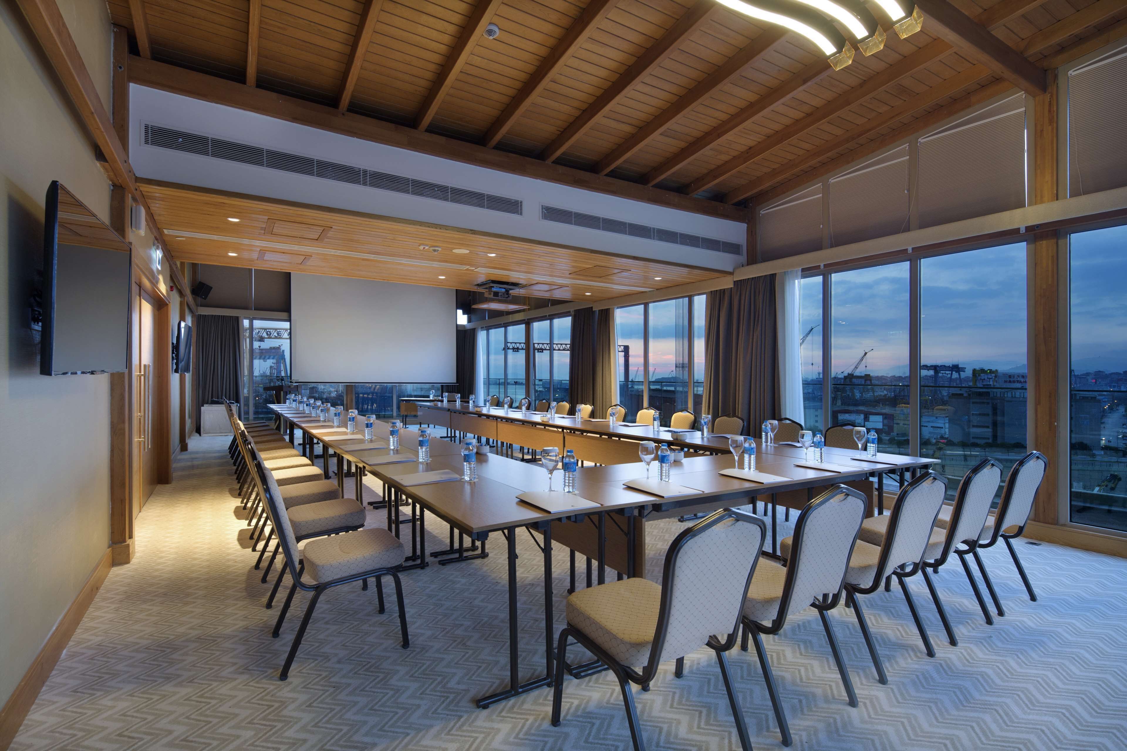 Foto - DoubleTree by Hilton Hotel Istanbul - Tuzla