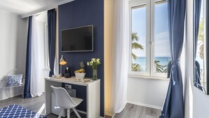 Deluxe room, Sea View - Riva 1 - Obala Hrvatskog narodnog preporoda 6 | Sängtillbehör av högsta kvalitet och värdeförvaringsskåp på rummet