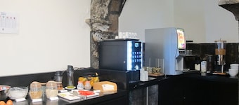 Azores Youth Hostels - São Miguel 
