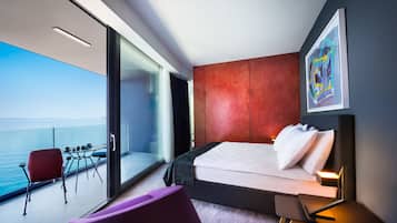 Premium bedding, minibar, in-room safe, desk