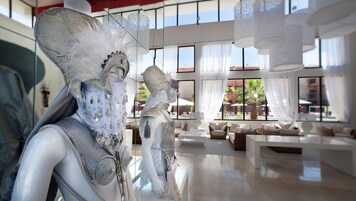 Sala de estar en el lobby