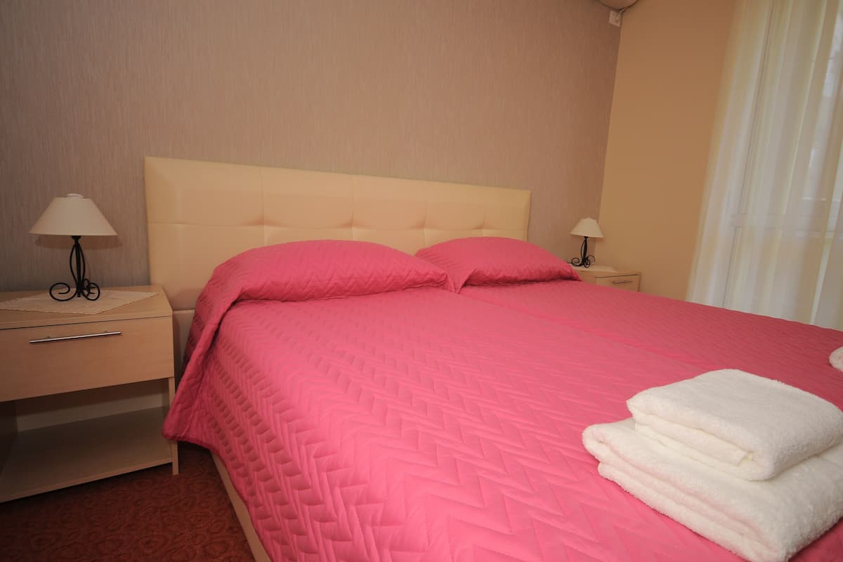 Minibar, blackout curtains, soundproofing, free wired Internet