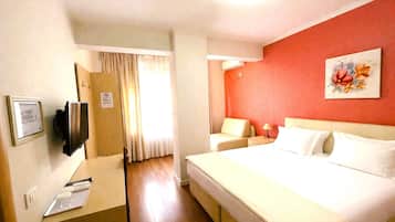 Standard Triple Room, 1 Bedroom, Accessible, City View | Minibar, blackout drapes, soundproofing, free wired internet