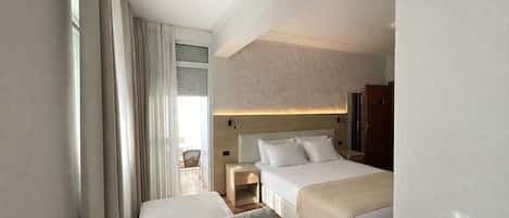 Standard Quadruple Room, 2 Bedrooms, Accessible, City View