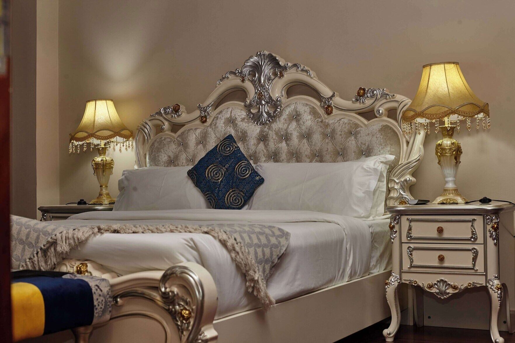 Luxe beddengoed, donsdekens, Select Comfort-bedden, een minibar