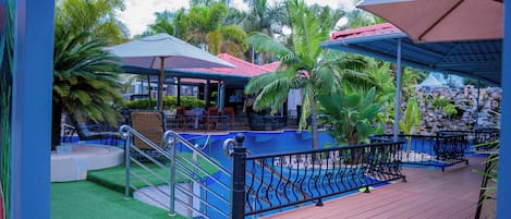 Seasonal outdoor pool