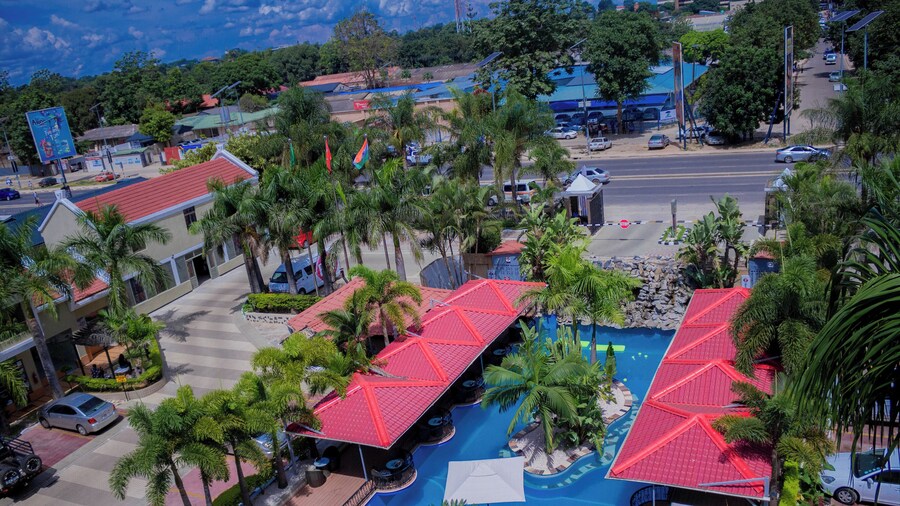Best Western Plus Paramount Hotel