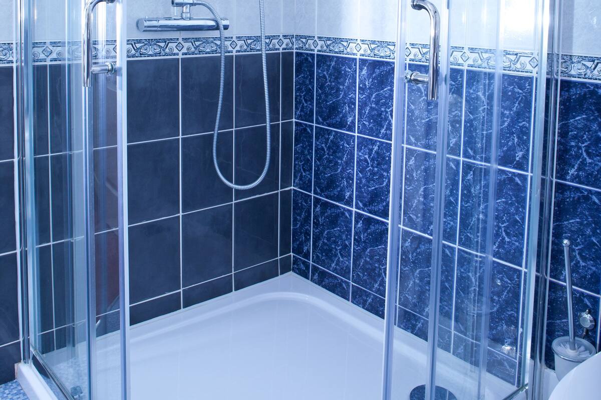 Ducha del cuarto de baño