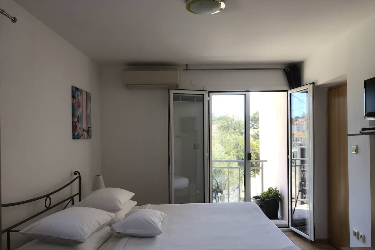 Budget Double Room | 1 bedroom, premium bedding, minibar, individually decorated